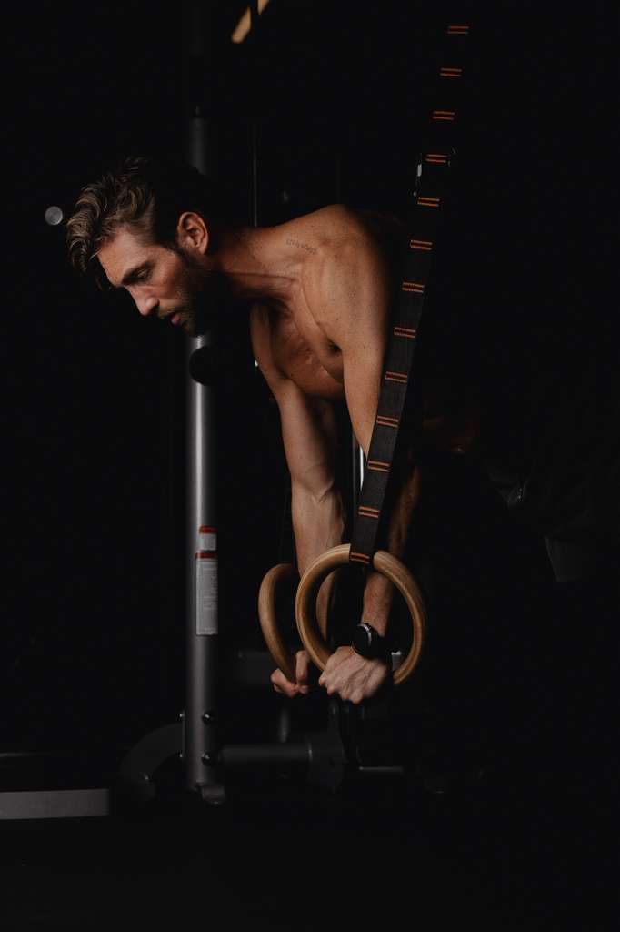 Adrien Maggione training on gymnastic rings